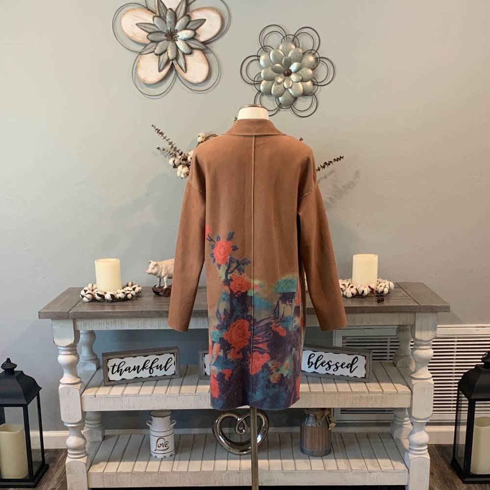 Floral Tan Jacket with Red and Blue Accents - Picture 4 of 7